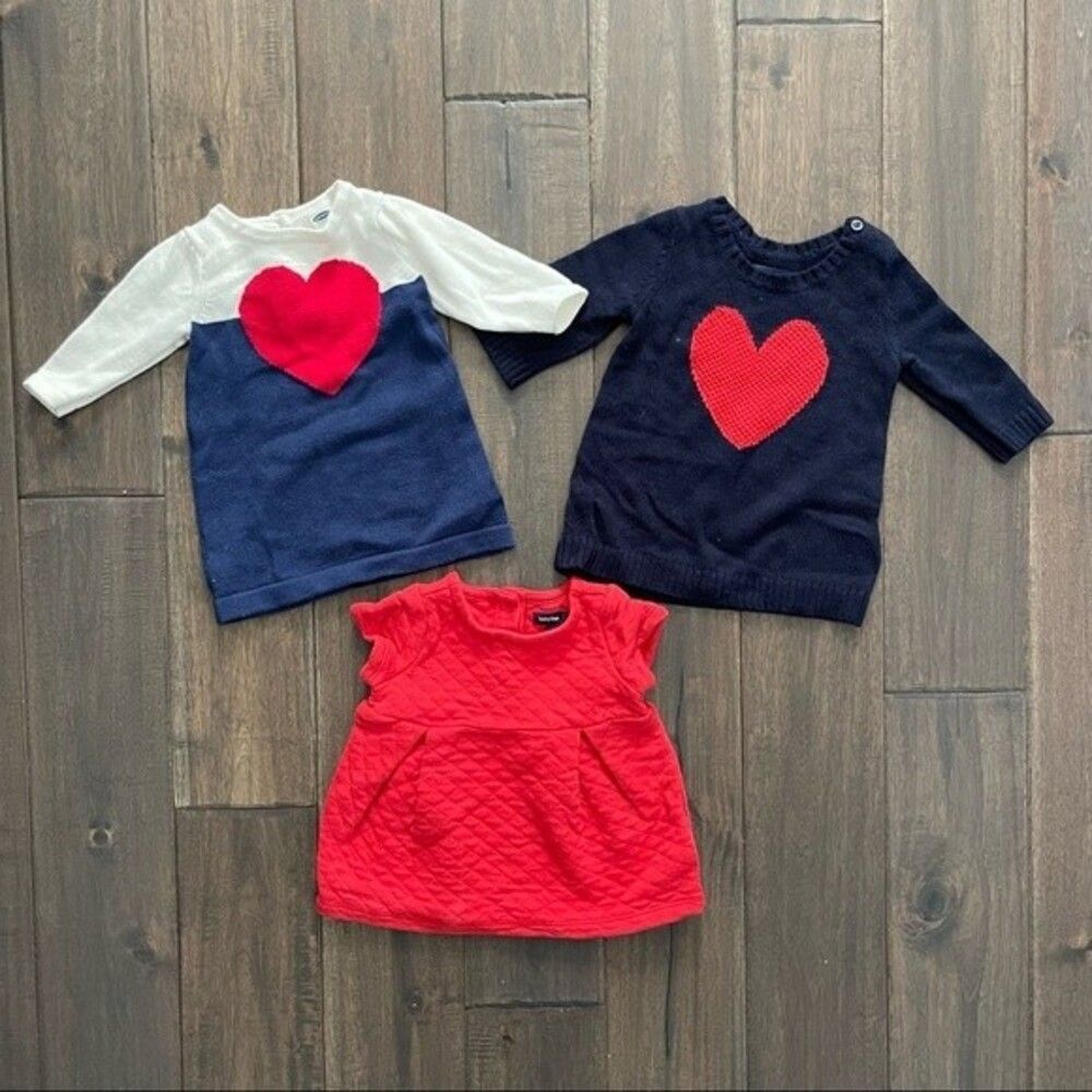 Bundle of 3 Baby Gap Old Navy Hearts Sweaters and Top 0-3 mos